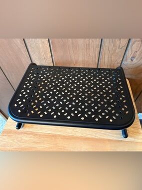 Insignia Monitor Riser